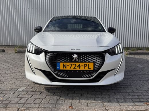 Peugeot e-208 EV GT Pack 50 kWh SOH 97,19% | Alcantara Interieur | Stoelverwarming | Camera | Apple Carplay / A... ActivLease financial lease