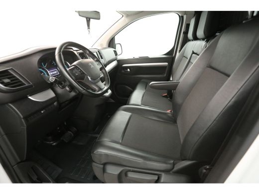 Peugeot e-Expert 50 kWh L3H1 | Snelladen | SOH 92% | Airco | Cruise | Camera | 3 Zits | Carplay | Trekhaak | Parke... ActivLease financial lease