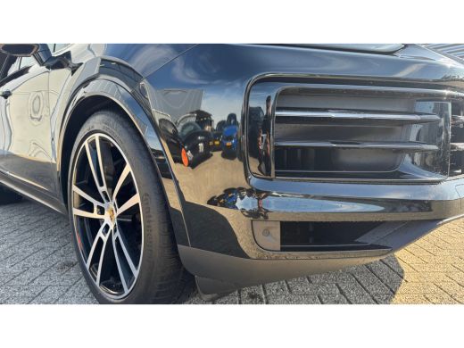 Porsche Cayenne 3.0 E-HYBRID 469PK / NAVI / LEDER / CLIMA / LED-MATRIX / 1E EIGENAAR / ORG. NL / BTW AUTO / PANO... ActivLease financial lease