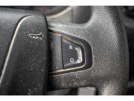 Renault Master 2.3 dCi 130 PK | L3H2 | 3-Zits | Camera | Cruise | Airco ActivLease financial lease