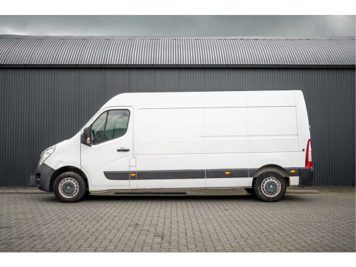 Renault Master 2.3 dCi 130 PK | L3H2 | 3-Zits | Camera | Cruise | Airco ActivLease financial lease