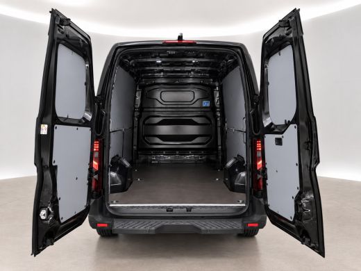 Renault Master E-Tech 87 kWh Long Range L2H2 | NIEUW | Clima | Carplay | 2500kg Trekgew. | Camera | 3 Zits | LED... ActivLease financial lease