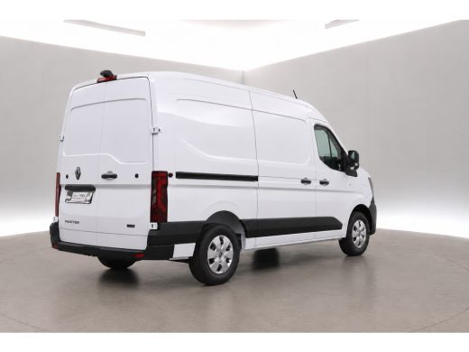 Renault Master E-Tech 87 kWh Long Range L2H2 | NIEUW | Clima | Carplay | 2500kg Trekgew. | Camera | 3 Zits | LED... ActivLease financial lease