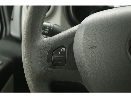 Renault Trafic 1.6 dCi T27 L1H1 | Airco | Cruise | 3 Zits | Trekhaak | Parkeersens. | Imperiaal ActivLease financial lease