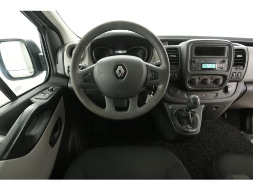 Renault Trafic 1.6 dCi T27 L1H1 | Airco | Cruise | 3 Zits | Trekhaak | Parkeersens. | Imperiaal ActivLease financial lease