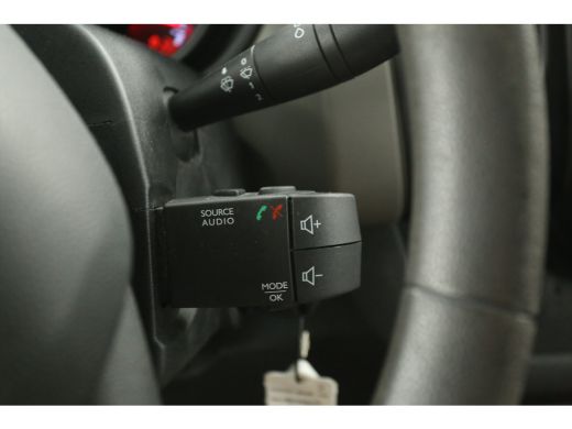 Renault Trafic 1.6 dCi T27 L1H1 | Airco | Cruise | 3 Zits | Trekhaak | Parkeersens. | Imperiaal ActivLease financial lease