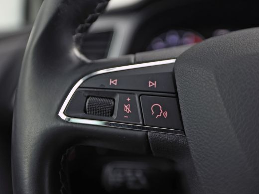 Seat Leon 1.0 EcoTSI Intense Sport Automaat (APPLE CARPLAY, NAVIGATIE, CLIMATE, KEYLESS, SPORTSTOELEN, PARK... ActivLease financial lease