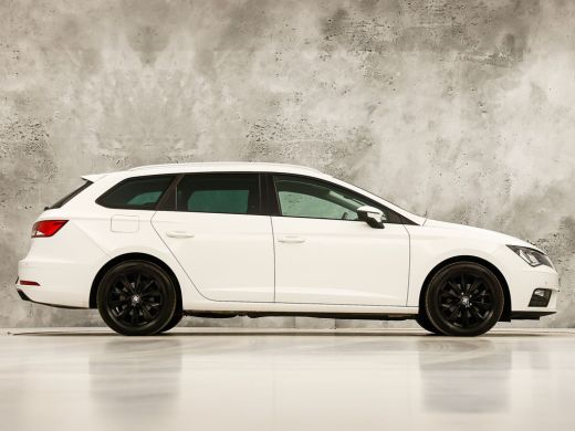 Seat Leon 1.0 EcoTSI Intense Sport Automaat (APPLE CARPLAY, NAVIGATIE, CLIMATE, KEYLESS, SPORTSTOELEN, PARK... ActivLease financial lease