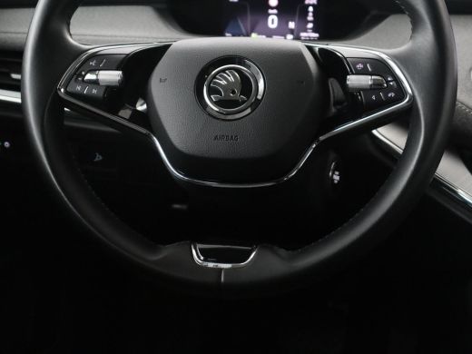 Skoda Enyaq iV 60 | SOH 92,1 % | Trekhaak | Pano.Dak | LED | Stoelverwarming | Navigatie | Apple Carplay | ActivLease financial lease