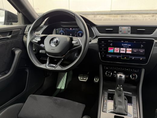 Skoda Superb Combi 1.4 TSI iV Sportline Business | Elek. Trekhaak | Memory | Sfeerverlichting | Carplay | Navi | ActivLease financial lease