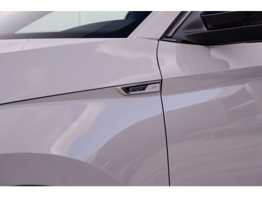 Skoda Superb Combi 1.4 TSI iV Sportline Business | Elek. Trekhaak | Memory | Sfeerverlichting | Carplay | Navi | ActivLease financial lease
