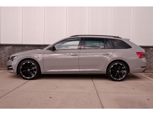 Skoda Superb Combi 1.4 TSI iV Sportline Business | Elek. Trekhaak | Memory | Sfeerverlichting | Carplay | Navi | ActivLease financial lease