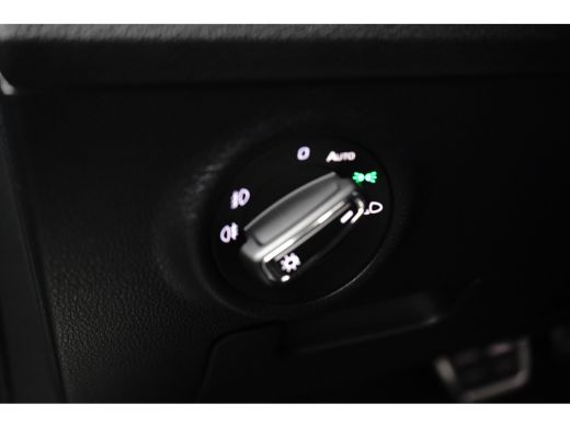 Skoda Superb Combi 1.4 TSI iV Sportline Business l Elekt. Stoel incl Memory l Pano Dak l Camera l Elektr. Klep... ActivLease financial lease