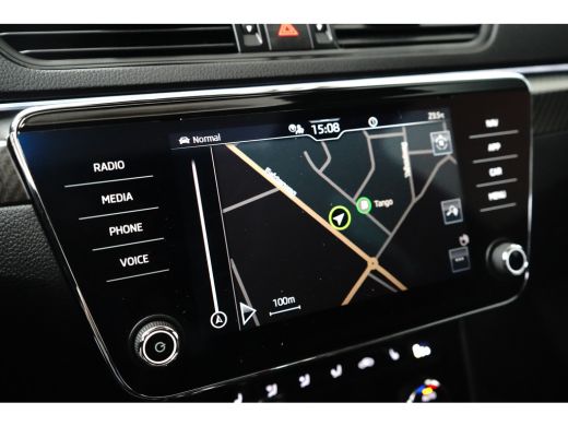 Skoda Superb Combi 1.4 TSI iV Sportline Business l Elekt. Stoel incl Memory l Pano Dak l Camera l Elektr. Klep... ActivLease financial lease