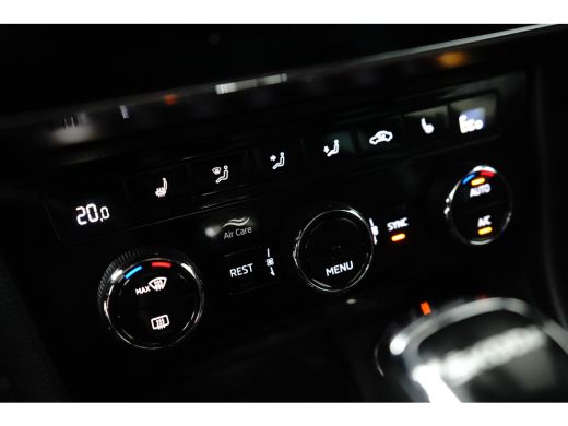 Skoda Superb Combi 1.4 TSI iV Sportline Business l Elekt. Stoel incl Memory l Pano Dak l Camera l Elektr. Klep... ActivLease financial lease