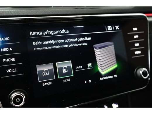 Skoda Superb Combi 1.4 TSI iV Sportline Business l Elekt. Stoel incl Memory l Pano Dak l Camera l Elektr. Klep... ActivLease financial lease
