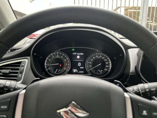 Suzuki S-Cross 1.5 Hybrid Style ActivLease financial lease