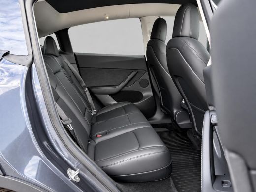 Tesla Model Y Long Range AWD 75 kWh SOH 92,7% | Autopilot | 20'' LM ( &euro; 2.300 ) | 3 Fase | Stoelverwarming Voor... ActivLease financial lease