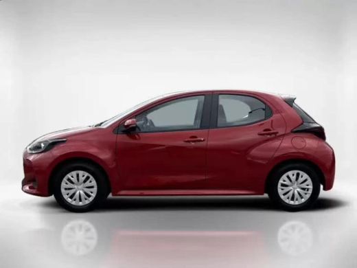 Toyota Yaris 1.5 Hybrid 115 Comfort **EMOTIONAL RED METALLIC/ NIEUWE AUTO/ DIRECT LEVERBAAR** ActivLease financial lease