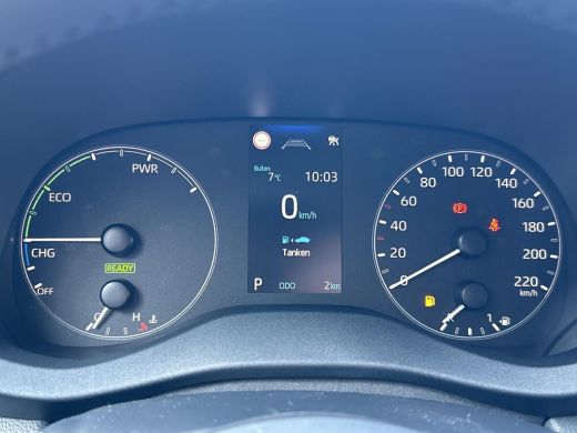 Toyota Yaris 1.5 Hybrid 115 Comfort **EMOTIONAL RED METALLIC/ NIEUWE AUTO/ DIRECT LEVERBAAR** ActivLease financial lease