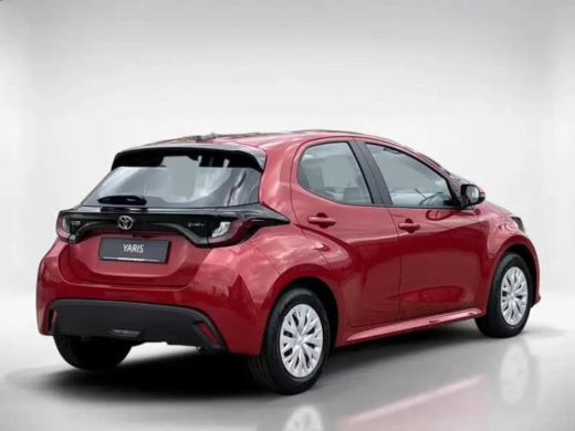 Toyota Yaris 1.5 Hybrid 115 Comfort **EMOTIONAL RED METALLIC/ NIEUWE AUTO/ DIRECT LEVERBAAR** ActivLease financial lease