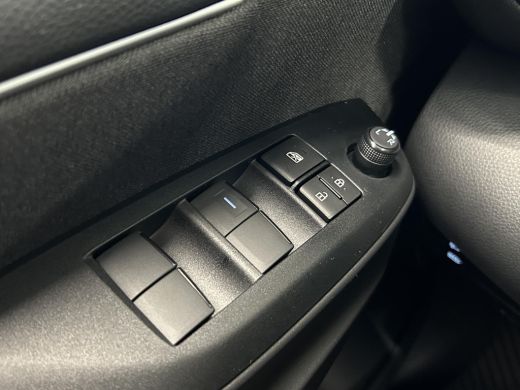 Toyota Yaris 1.5 Hybrid 115 Dynamic **NIEUWE AUTO/ DIRECT LEVERBAAR** ActivLease financial lease