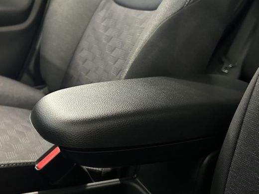 Toyota Yaris 1.5 Hybrid 115 Dynamic **NIEUWE AUTO/ DIRECT LEVERBAAR** ActivLease financial lease