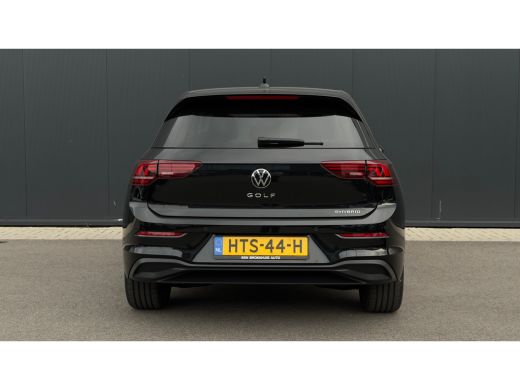 Volkswagen Golf 1.5 eHybrid Life Edition 204PK | Panoramadak | SOH 100% | ActivLease financial lease