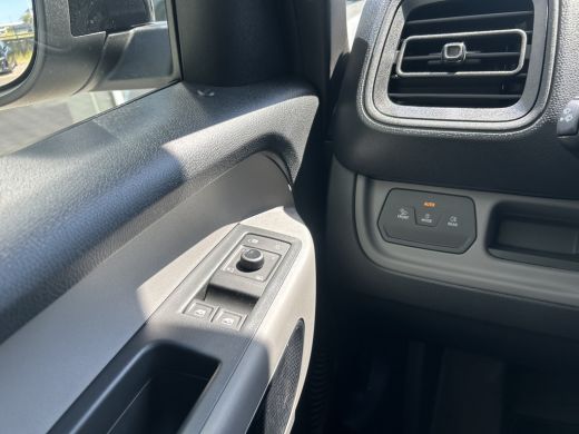 Volkswagen ID. Buzz Cargo Cargo Bulli Limited Edition 79 kwh - 286pk | Trekhaak | 3 zits | Achterdeuren ActivLease financial lease