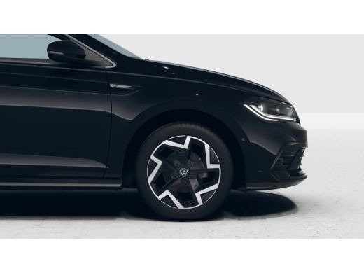 Volkswagen Polo 1.0 TSI R-Line Edition | 'R-Line' bekleding | Achteruitrijcamera | Banden 215/45 R17 91W xl ActivLease financial lease