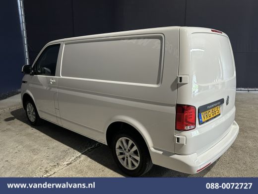 Volkswagen Transporter 2.0 TDI 111pk L1H1 Euro6 Airco | Navigatie | LM Velgen | Cruisecontrol | Apple Carplay Parkeersen... ActivLease financial lease