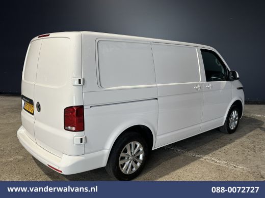 Volkswagen Transporter 2.0 TDI 111pk L1H1 Euro6 Airco | Navigatie | LM Velgen | Cruisecontrol | Apple Carplay Parkeersen... ActivLease financial lease