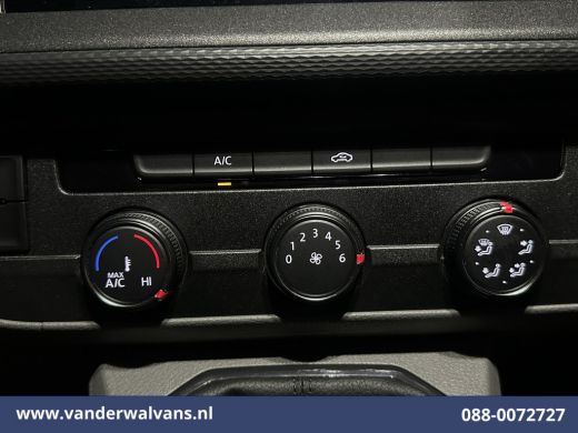 Volkswagen Transporter 2.0 TDI 111pk L1H1 Euro6 Airco | Navigatie | LM Velgen | Cruisecontrol | Apple Carplay Parkeersen... ActivLease financial lease