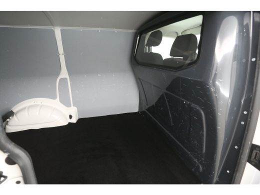 Volkswagen Transporter 2.0 TDI 150PK L1H1 | Aut. | Airco | Cruise | 3 Zits | Carplay | Navi | Stoelverw. | Trekhaak ActivLease financial lease