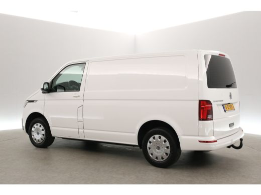 Volkswagen Transporter 2.0 TDI 150PK L1H1 | Aut. | Airco | Cruise | 3 Zits | Carplay | Navi | Stoelverw. | Trekhaak ActivLease financial lease