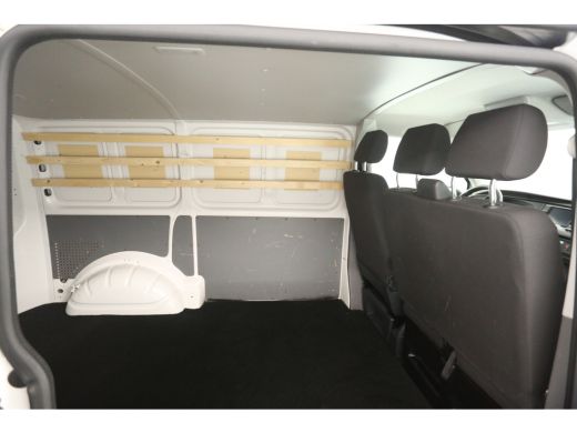 Volkswagen Transporter 2.0 TDI L1H1 140PK | Airco | Cruise | 3 Zits | Carplay | Trekhaak | Parkeersens. ActivLease financial lease