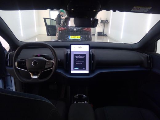 Volvo  EX30 Single Motor Extended Range Plus 69 kWh | Afwijkende dakkleur | Armsteun voor | Audio installatie... ActivLease financial lease