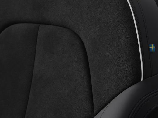 Volvo  EX40 Single Motor Ext. Range Ultra Bl. Ed. Eur. 82 kWh | Achterbank verwarmd | Apple Carplay/Android A... ActivLease financial lease