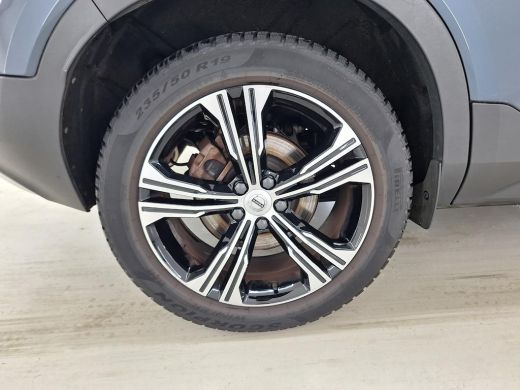 Volvo  XC40 T4 Recharge Inscription | Leder | Adaptive Cruise | Verwarmbaar stuur en stoelen | Audio installa... ActivLease financial lease