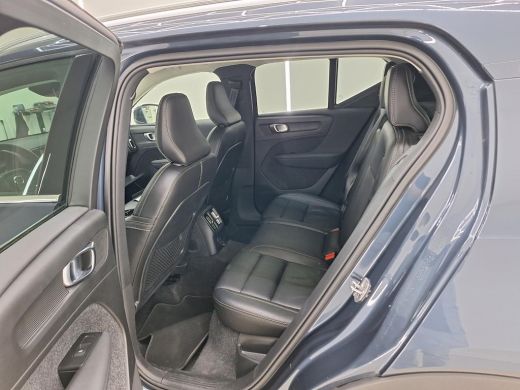 Volvo  XC40 T4 Recharge Inscription | Leder | Adaptive Cruise | Verwarmbaar stuur en stoelen | Audio installa... ActivLease financial lease