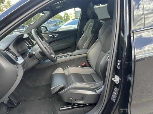 Volvo  XC60 2.0 T6 Plug-in hybrid AWD Plus Black Edition VAN: 59.900,- ND: 56.877,- UW HERSTVOORDEEL: 2.023,-... ActivLease financial lease
