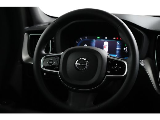 Volvo  XC60 2.0 T8 Plug-in hybrid AWD Ultra Black Edition | Massage | HU-Display | Trekhaak | 360 Camera | ActivLease financial lease
