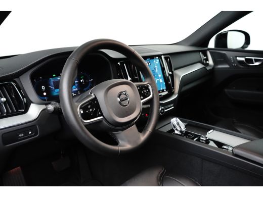 Volvo  XC60 2.0 T8 Plug-in hybrid AWD Ultra Black Edition | Massage | HU-Display | Trekhaak | 360 Camera | ActivLease financial lease