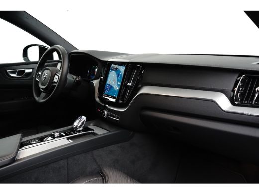 Volvo  XC60 2.0 T8 Plug-in hybrid AWD Ultra Black Edition | Massage | HU-Display | Trekhaak | 360 Camera | ActivLease financial lease