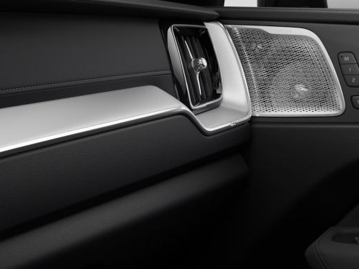 Volvo  XC60 2.0 T8 Plug-in hybrid AWD Ultra Dark Exec. Ed. | Achterbank verwarmd | Alarmsysteem | Apple Carpl... ActivLease financial lease