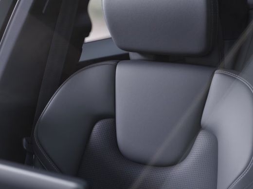 Volvo  XC60 2.0 T8 Plug-in hybrid AWD Ultra Dark Exec. Ed. | Achterbank verwarmd | Alarmsysteem | Apple Carpl... ActivLease financial lease