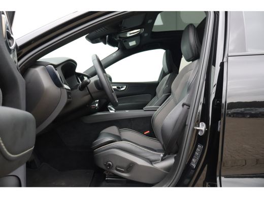 Volvo  XC60 T6 Plus Black Edition | All Seasons | 21" | Pano | ActivLease financial lease