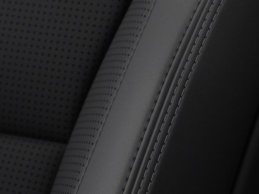 Volvo  XC90 2.0 T8 Plug-in hybrid AWD Ultra Black Ed. Exec. | 2 stoelen op derde rij | 7 zitplaatsen | Achter... ActivLease financial lease