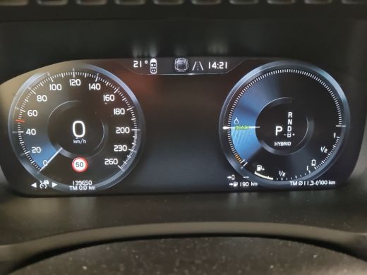 Volvo  XC90 2.0 T8 Recharge AWD R-Design | VolvoSelekt | Bowers&Wilkins | Luchtvering | 22'' | Black ActivLease financial lease