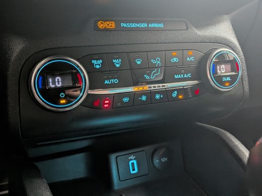 Ford Focus 1.5 EcoBoost ST-Line Business | Achteruitrijcamera | Airco (automatisch) | Apple Carplay/Android ... ActivLease financial lease